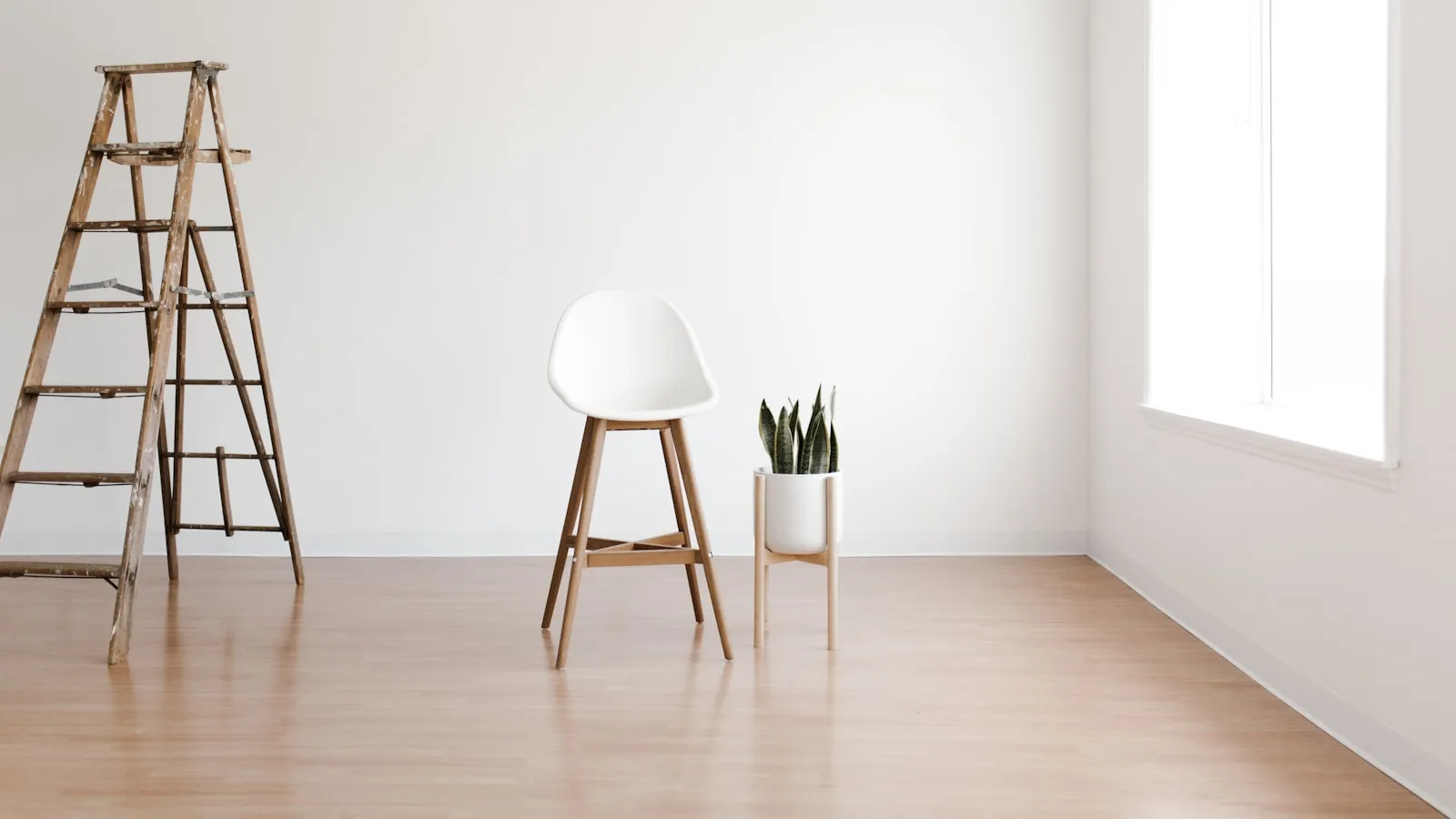 White round table near white wall